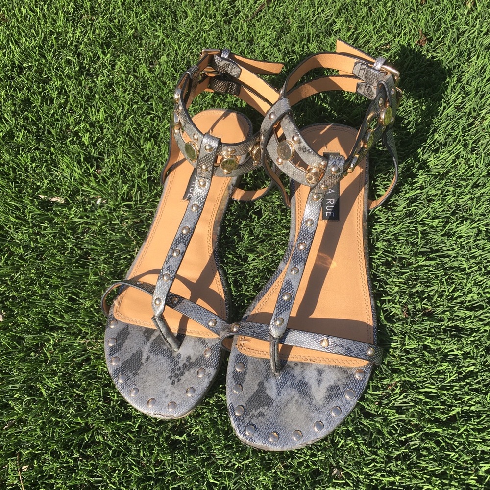 Izabella Rue Rivet Sandals fits like an 8- 8.5